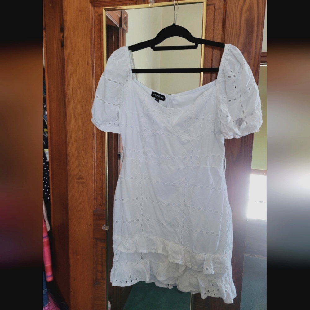 Eyelet Lace Puffsleeve Minidress